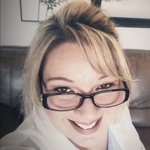 Meet your Posher, Shellie